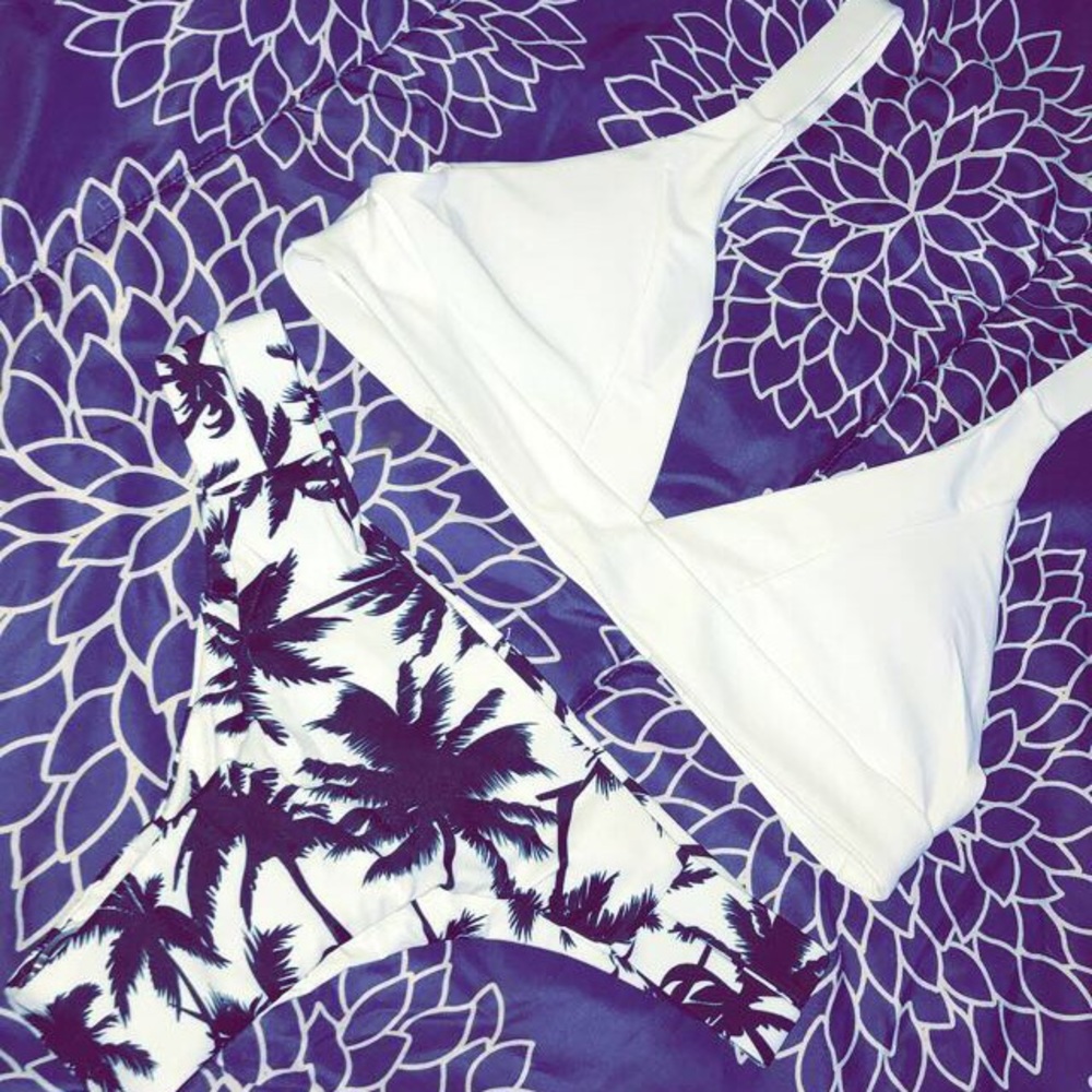 Bathing suit